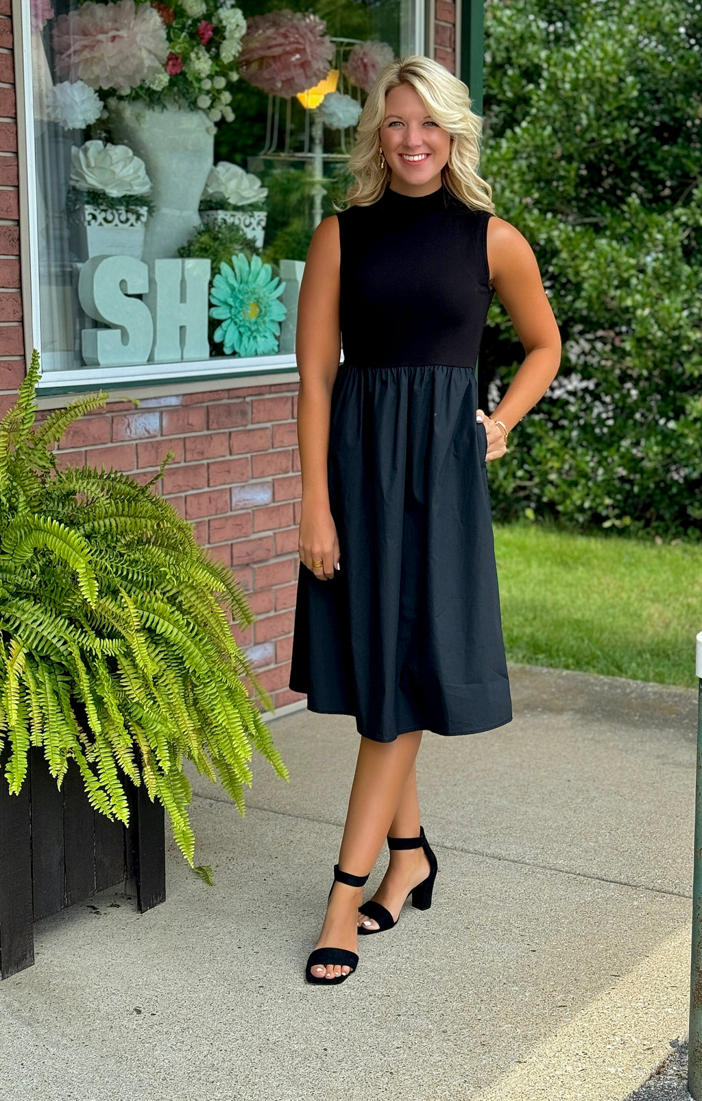 Black Sleeveless Mock Neck MIDI Dress