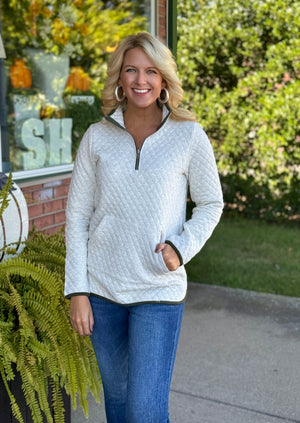 Quilted 1/4 Zip Pullover with Olive Piping Detail