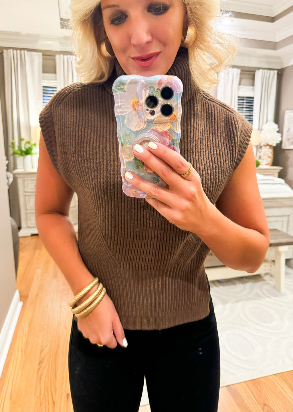 Short Sleeve Brown Turtleneck Sweater