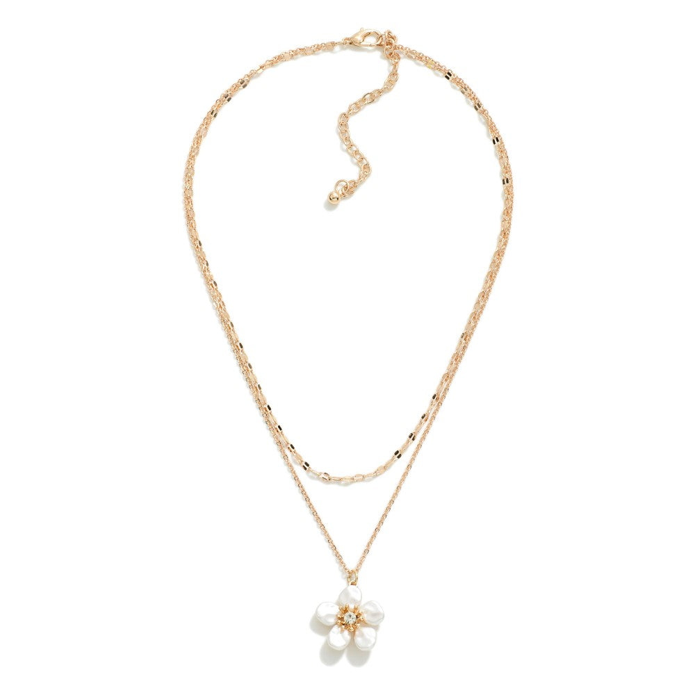 Layered Chain Link Necklace Featuring Pearl Flower Pendent
