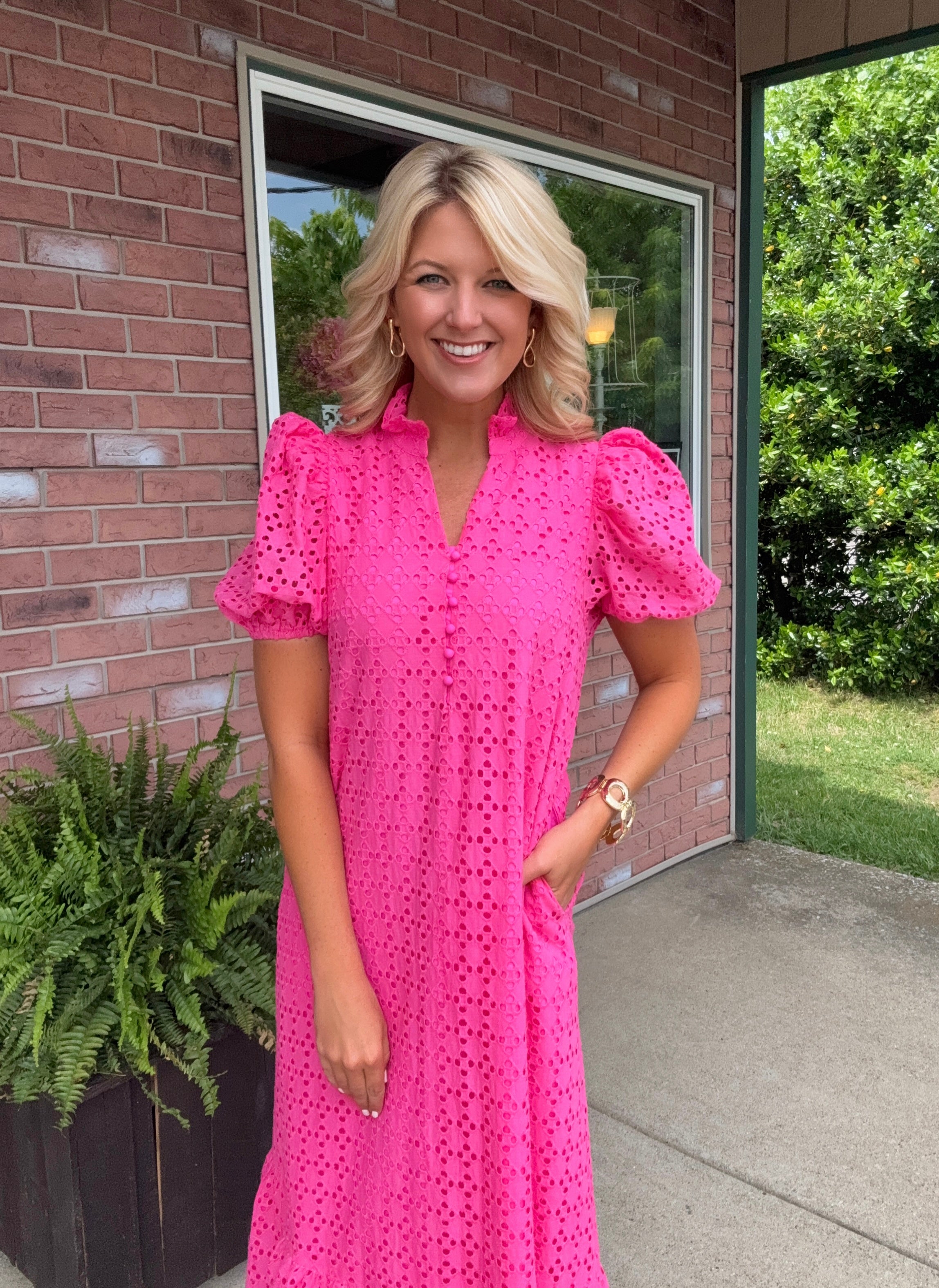 hot pink eyelet dress Feancey Summer Dresses for Women Beach Casual Eyelet Dress Short Sleeve V Neck Swing Dresses High Waist Flowy Vacation Dress with Pockets Hot Pink S,