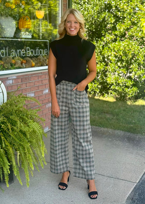 Plaid Pull On Pant with Pocket Detail