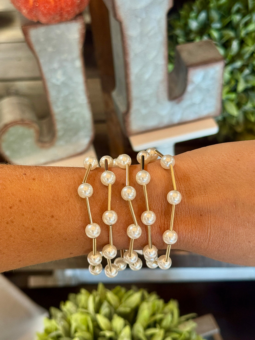 Pearl & Gold Stretch Bracelet Set