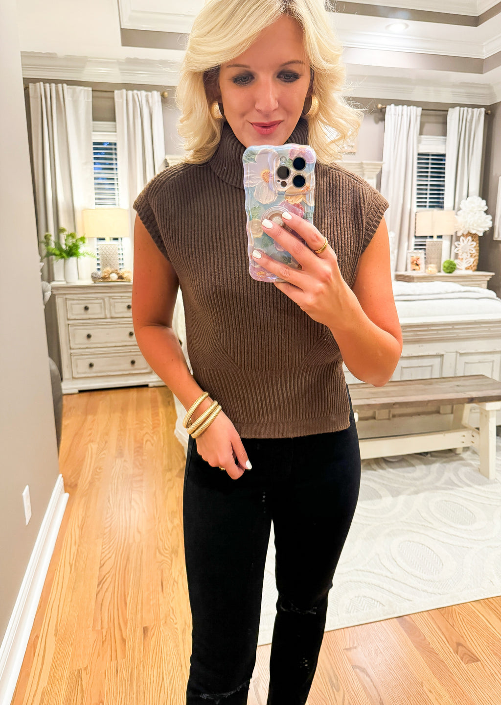 Short Sleeve Brown Turtleneck Sweater